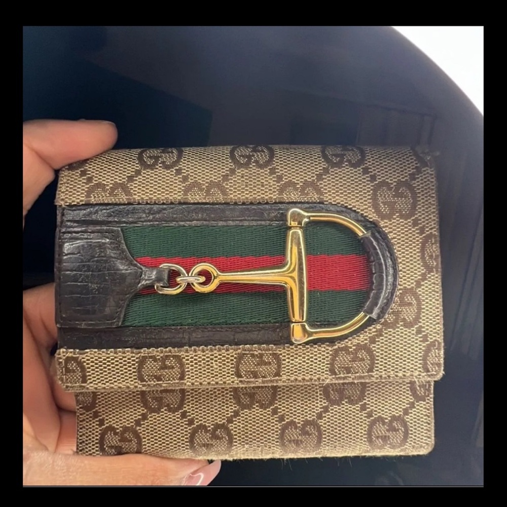 SOOOOLD💚❤️🤎🖤💚❤️🤎🖤💚❤️🤎🖤
Gucci Sherry Line Wallet